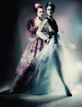 © Paolo Roversi